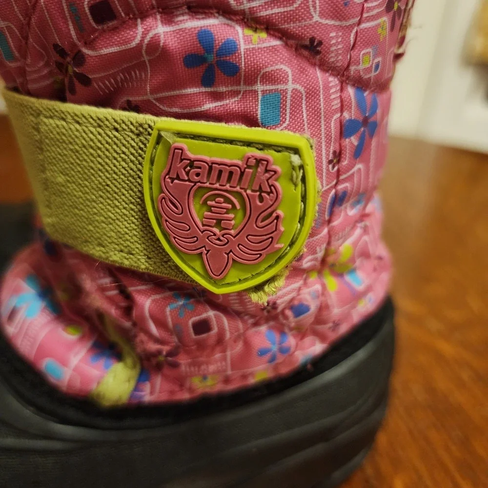 Girls Kamik Snow‎ Boots Size 9 Rubber Sole Snowbug2 Faux Fur Fleece Lined Warm